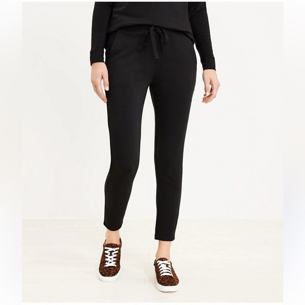 LOU & GREY Loft Pull-On Fleece SignatureSoft Jogger Pants in black Size M